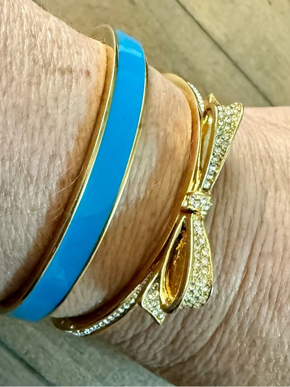 Set of 2 Kate Spade Hinged Bangle Bracelets - Picture 2 of 7